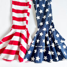 画像をギャラリービューアに読み込む, Used American Flag USA Ruffle Bellbottom Pants Kids 7/8 (130-140cm)