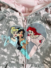 画像をギャラリービューアに読み込む, USED Disney Princess Tie-Dye Hoodie Jacket Kids 6 (120cm)