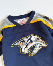Load image into Gallery viewer, Vintage NHL Nashville Predators Jersey Kids S/4 (105-115cm)