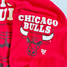 Load image into Gallery viewer, Vintage 1995 NBA Chicago Bulls Sweatshirt Kids XL 16-18 (Adult S) 155-160cm (大人サイズS)