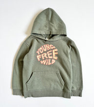 画像をギャラリービューアに読み込む, USED “Young Free Wild” Khaki Green Hoodie Best fits 4/5T (100-110cm)
