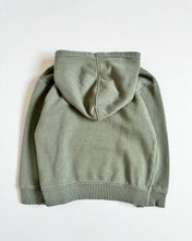 画像をギャラリービューアに読み込む, USED “Young Free Wild” Khaki Green Hoodie Best fits 4/5T (100-110cm)
