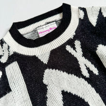 Load image into Gallery viewer, Vintage “HUG” Alphabet Sweater Kids 6/7 (110-120cm)