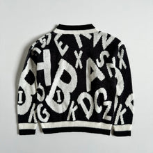 Load image into Gallery viewer, Vintage “HUG” Alphabet Sweater Kids 6/7 (110-120cm)