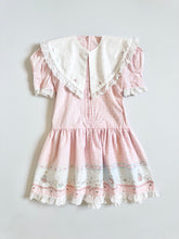画像をギャラリービューアに読み込む, Vintage Daisy Kingdom Bunny Bib Dress Pastel Pink 5/6 (110-120cm)
