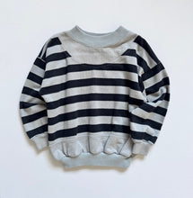 Load image into Gallery viewer, Vintage Gray/Black Striped Sweatshirt 4/5T (100-110cm)