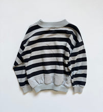 Load image into Gallery viewer, Vintage Gray/Black Striped Sweatshirt 4/5T (100-110cm)