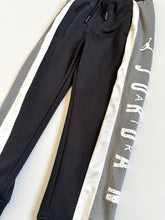 Load image into Gallery viewer, USED Bass Pro Shop T-shirt & Jordan Jogger Pants Set 4/5T (100-110cm)