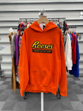 Load image into Gallery viewer, USED Reeses Hoodie Sweatshirt Youth L (150cm)
