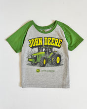 画像をギャラリービューアに読み込む, USED John Deere Tractors Raglan T-shirt 4T (100-110cm)
