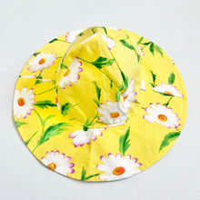 Load image into Gallery viewer, Vintage Talbots Kids Yellow/White Floral Hat OS
