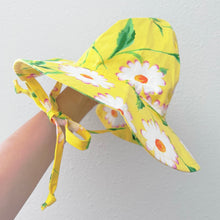 画像をギャラリービューアに読み込む, Vintage Talbots Kids Yellow/White Floral Hat OS
