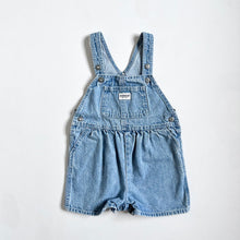 画像をギャラリービューアに読み込む, Vintage Oshkosh B’gosh Light Wash Denim Short Overall 24M/85cm
