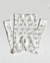 画像をギャラリービューアに読み込む, Vintage Floral Waffle Tee and Pants Set Kids L/10 (130-140cm)
