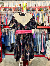 Load image into Gallery viewer, Vintage Bonnie Jean Floral Velvet/Lace Dress 6 (120cm)

