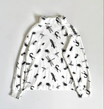 Load image into Gallery viewer, Vintage Tarantula and Bugs Turtleneck 4/5T (100-110cm)
