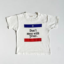 画像をギャラリービューアに読み込む, Vintage Screen Stars “Don’t Mess with Texas” T-shirt  5T (110cm)

