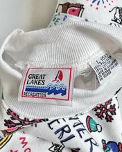 Load image into Gallery viewer, Vintage New Great Lakes Winter Wonderland AOP Sweatshirt Kids 6X (125-130cm)
