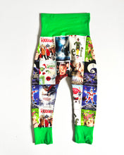 Load image into Gallery viewer, Used Christmas Movie AOP Pants 3/4T (95-100cm)

