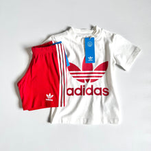 Load image into Gallery viewer, New Adidas T-Shirt &amp; Short Pants Set 2T (90cm)
