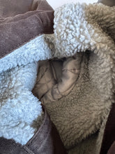 Load image into Gallery viewer, USED Carhatt Motor City Sherpa Espresso Jacket 5T (110cm)
