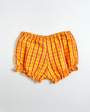 Load image into Gallery viewer, USED Austin &amp; Ashley Shell Appliqué Tops &amp; Bloomer Outfit 4T (100cm)
