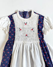 画像をギャラリービューアに読み込む, Vintage Floral/Navy Blue Smocked Apron Maxi Dress 2/3T (90-95cm)

