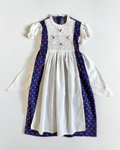 画像をギャラリービューアに読み込む, Vintage Floral/Navy Blue Smocked Apron Maxi Dress 2/3T (90-95cm)

