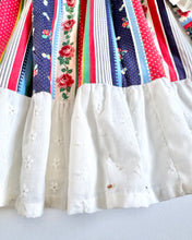画像をギャラリービューアに読み込む, Vintage Striped Floral Dress Approx 4T (100cm)
