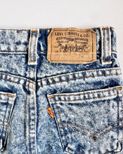 Load image into Gallery viewer, Vintage Levi’s Acid Washed Denim Pants Kids 6 (115cm)
