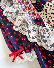 Load image into Gallery viewer, Vintage Apple/Teddy Bear Frill Apron Dress 3T (95cm)
