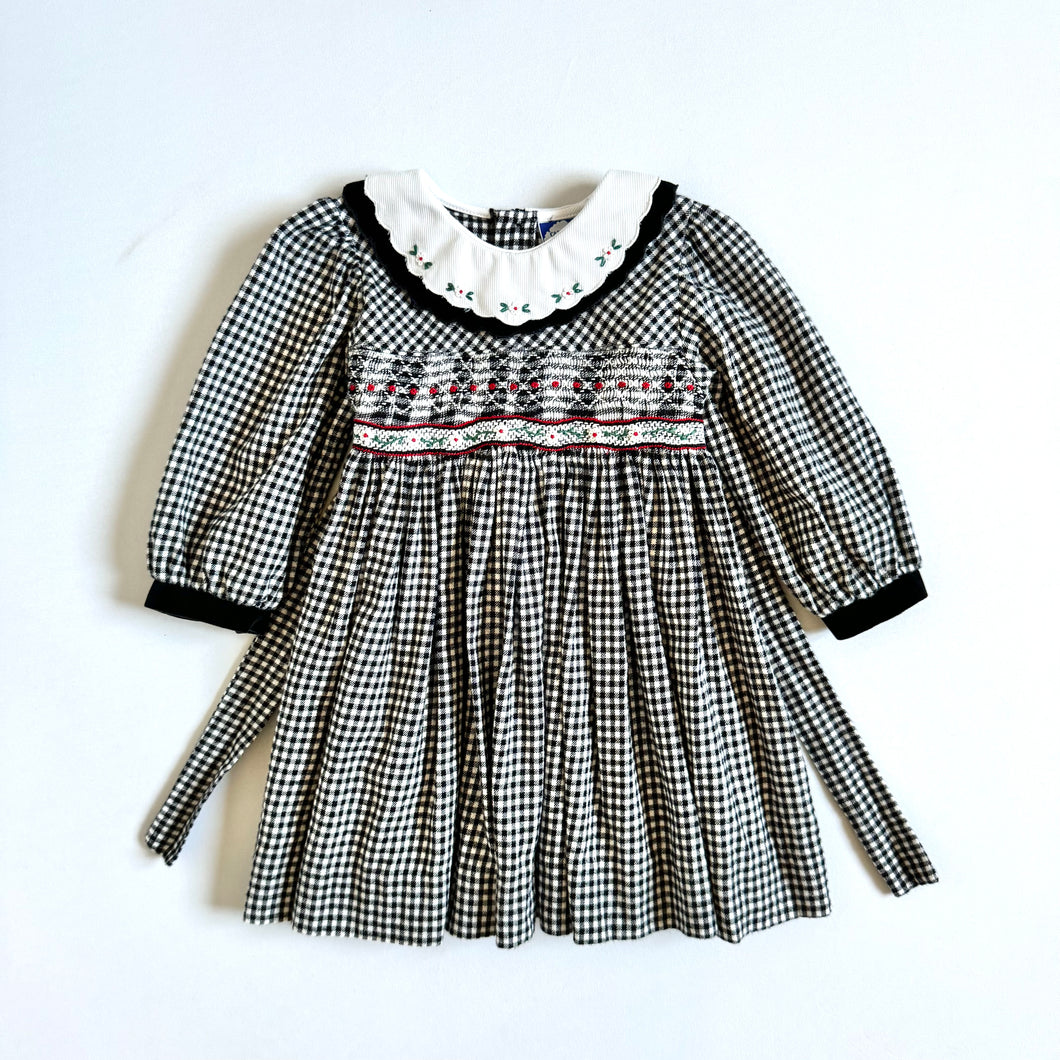 Vintage Carriage Boutiques Black Gingham Smocked Dress 2T (90cm)