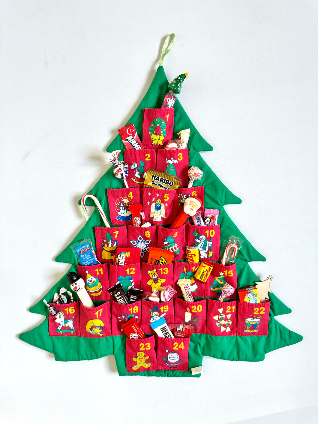 Vintage Avon 1995 Fabric Christmas Tree Advent Calendar