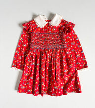 画像をギャラリービューアに読み込む, Vintage Polly Flinders Floral Smocked Dress 5T (100-110cm)
