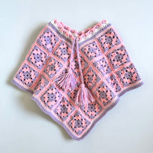 Load image into Gallery viewer, Vintage Pink/Purple Crochet Poncho 4/6T (100-120cm)
