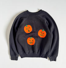画像をギャラリービューアに読み込む, Vintage Hanes Pumpkin Sweatshirt Black Youth S/M (120-125cm)
