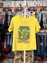 画像をギャラリービューアに読み込む, Vintage 1990 Turtles T-shirt Yellow 5T (110cm)
