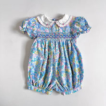 画像をギャラリービューアに読み込む, Vintage Allison Ann Floral Smocked Bubble Rompers 12M (75cm)
