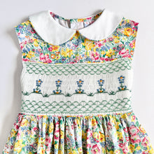 画像をギャラリービューアに読み込む, Used Two Silly Kids Floral Smocked Dress 6 (115-120cm)
