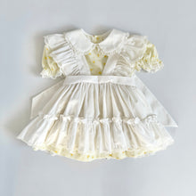 Load image into Gallery viewer, Vintage Bryan Floral Pinafore Apron Dress Pastel Yellow 4T (Best Fits 3T) 95-100cm
