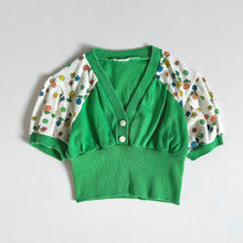 Load image into Gallery viewer, Vintage Floral/Green Crop Tops 24M (85-90cm)
