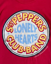 Load image into Gallery viewer, USED The Beatles “Sgt Peppers Lonely Hearts” T-shirt 2T (90cm)
