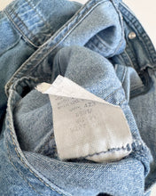 Load image into Gallery viewer, Vintage Levi’s Denim Dress Kids 6/7 (115-120cm)
