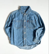 画像をギャラリービューアに読み込む, Vintage Levi’s Denim Shirt Kids 6 (110-115cm)
