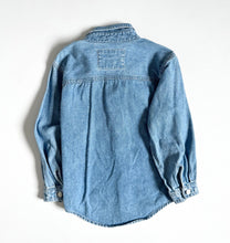 画像をギャラリービューアに読み込む, Vintage Levi’s Denim Shirt Kids 6 (110-115cm)

