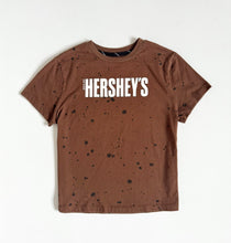 Load image into Gallery viewer, USED Hershey’s Chocolate T-shirt Kids 6/7 (120cm)
