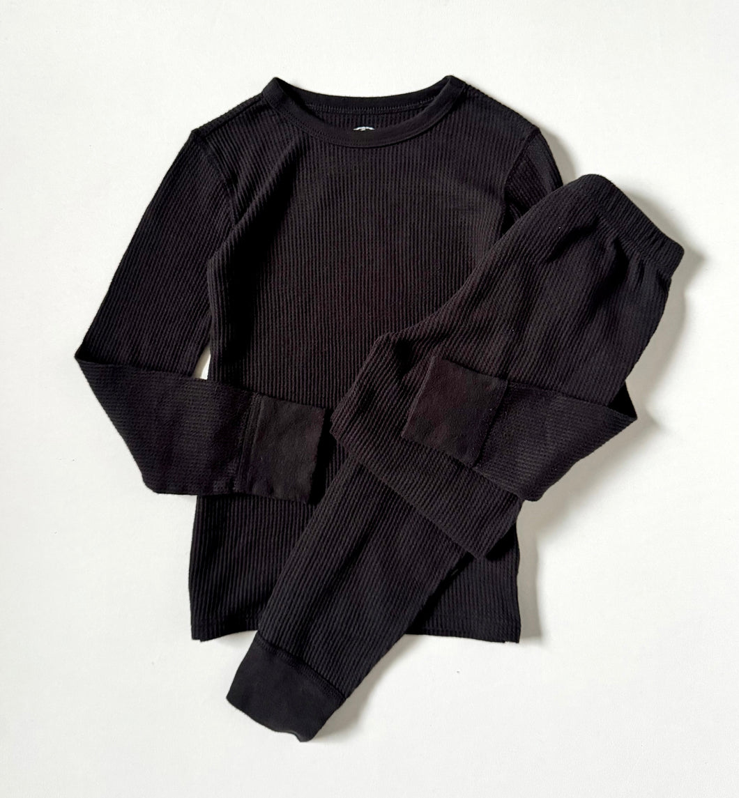 USED Black Waffle Long Sleeve Shirt and Pants Set Youth M/8 (120cm)