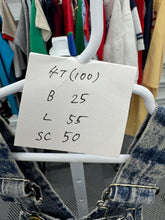 画像をギャラリービューアに読み込む, Vintage OshKosh B’gosh Acid Wash Denim Short Overall 4T (100cm)
