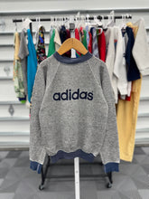 画像をギャラリービューアに読み込む, Vintage Adidas Gray Raglan Sweatshirt Youth M (130cm)
