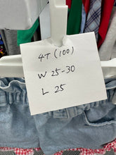 Load image into Gallery viewer, Vintage Denim/Frill Short Pants 4T (100cm)
